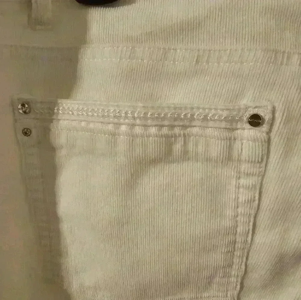 White House Black Market NWT Womens Corduroy Noir Jeans Size 10R - Picture 5 of 5